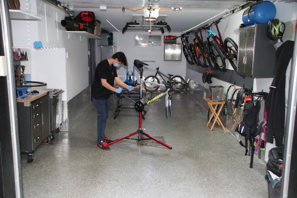 Hugo Velo | 22 Cr des Primevères, Verdun, QC H3E 1W9, Canada | Phone: (514) 434-7794