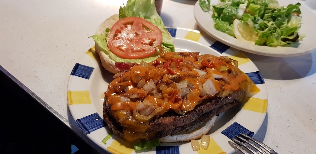 Wimpys Diner | 586 Kerr St, Oakville, ON L6K 3E4, Canada | Phone: (905) 842-6417