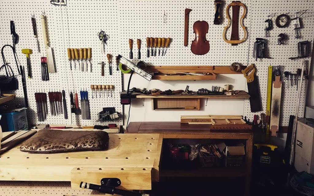 Karim Hourani Luthiery | 242 Boyne St, New Westminster, BC V3M 5J8, Canada | Phone: (778) 316-9422