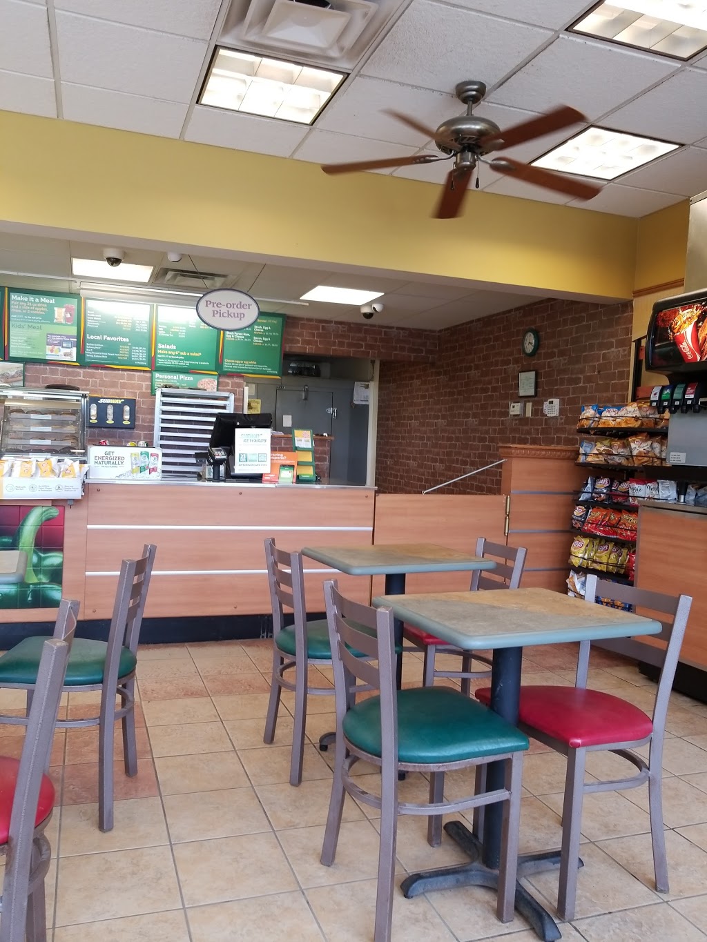 Subway | 96 Western Ave, Newport, VT 05855, USA | Phone: (802) 334-5546