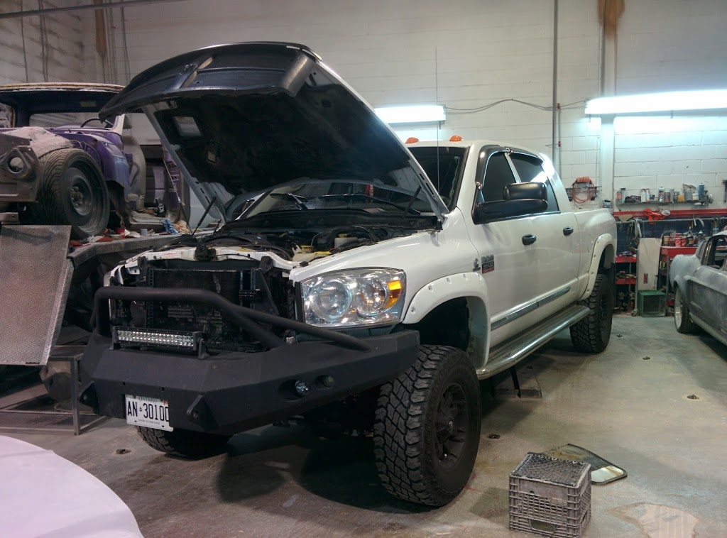 Ottawa Auto Body & Repair | 60 Lancing Dr, Hamilton, ON L8W 3A1, Canada | Phone: (905) 389-7770