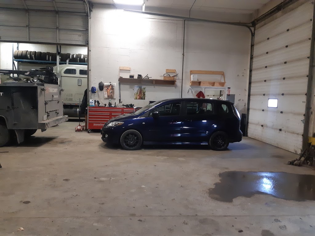 kelowna Wholesale Auto | 860 Leathead Rd, Kelowna, BC V1X 2J8, Canada | Phone: (250) 864-6410