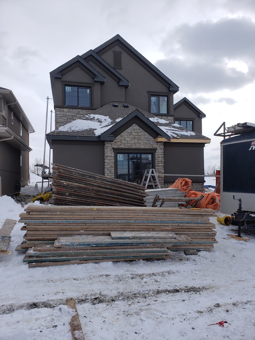 A&B Exterior Ltd. | 2465 Kelly Cir SW, Edmonton, AB T6W 4G2, Canada | Phone: (780) 717-1487