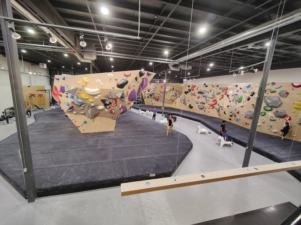 Seven Bays Bouldering | 114 Chain Lake Dr, Halifax, NS B3S 1B1, Canada | Phone: (902) 406-0662