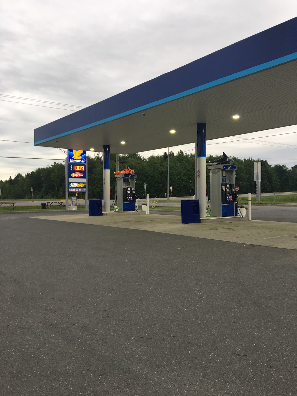 Ultramar | 320 Rue Aubry, Sainte-Eulalie, QC G0Z 1E0, Canada | Phone: (819) 225-4300