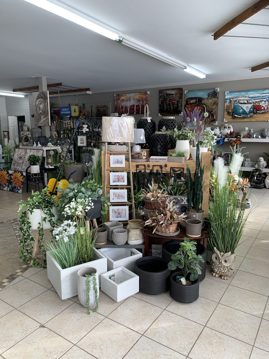 Centre Jardin Rivière-du-Loup | 409 Rue Témiscouata, Rivière-du-Loup, QC G5R 6B3, Canada | Phone: (418) 863-5420