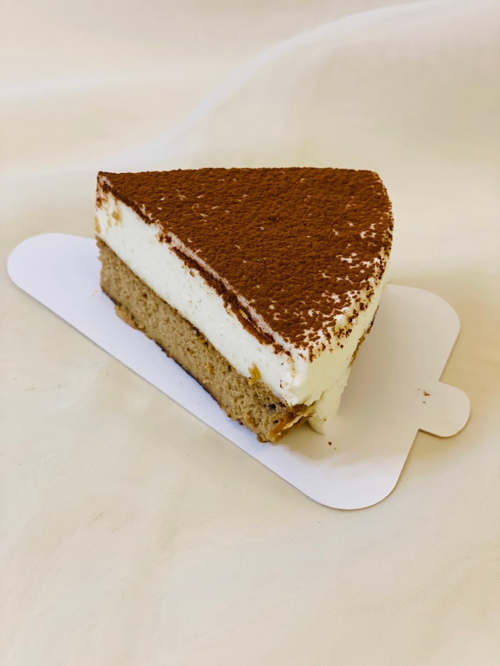 Honey Honey Cakery | 158 Main St Unionville, Unionville, ON L3R 2G9, Canada | Phone: (905) 604-6670