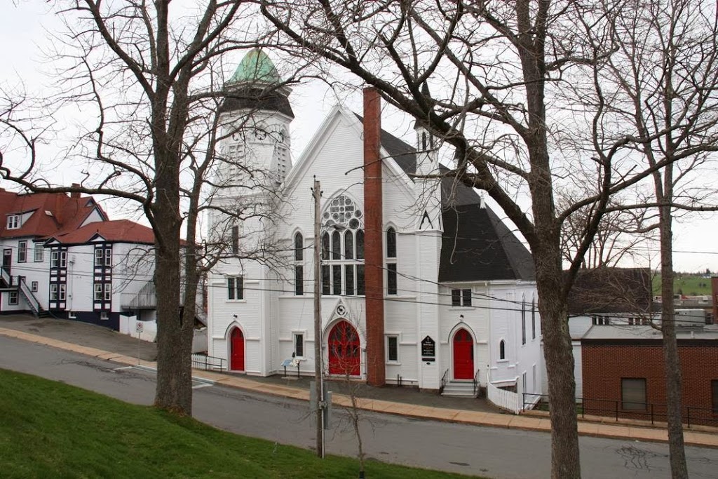 Central United Church | 136 Cumberland St, Lunenburg, NS B0J 2C0, Canada | Phone: (902) 634-4035