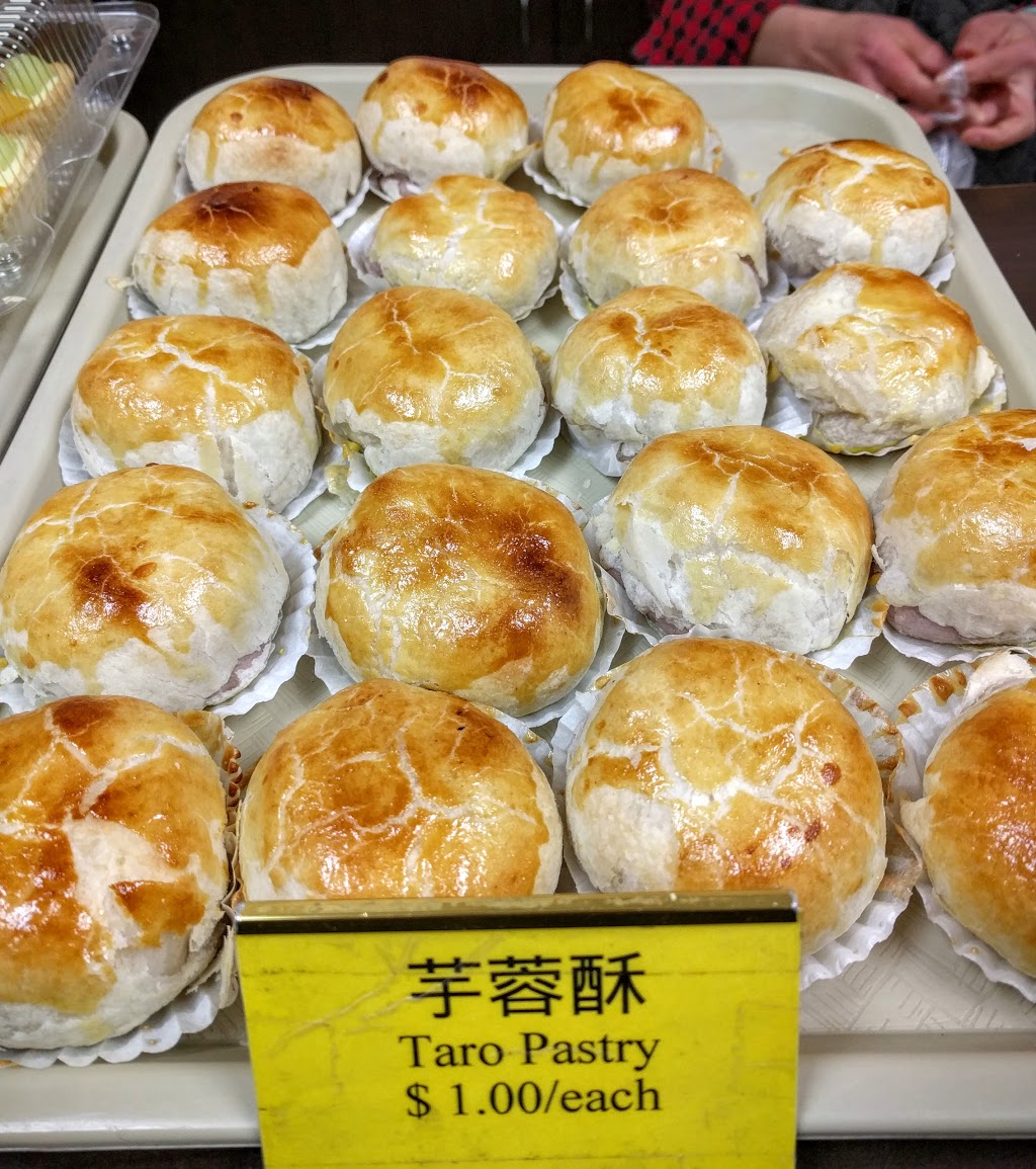 Mashion Bakery | 345 Spadina Ave, Toronto, ON M5T 2G3, Canada | Phone: (647) 348-2866