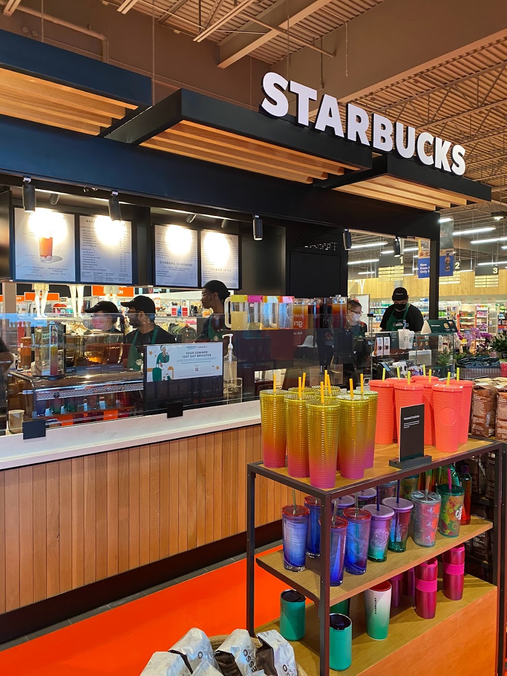 Starbucks | 472 Bayfield St, Barrie, ON L4M 5A2, Canada | Phone: (705) 735-6689