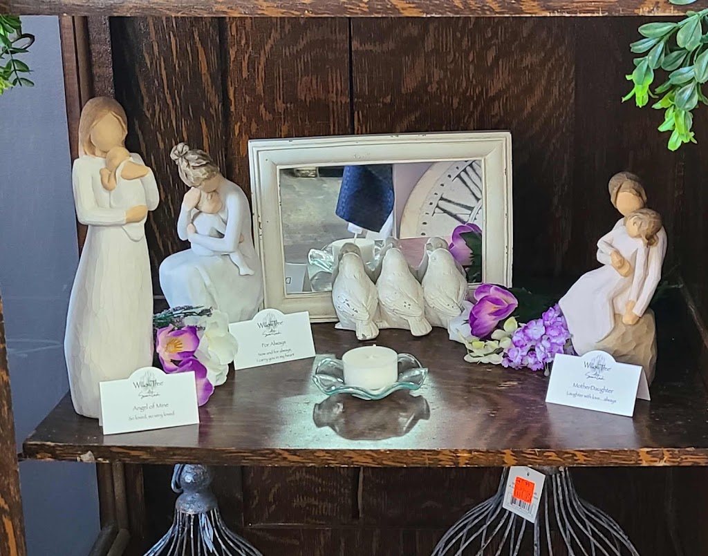 The Willow Tree Gifts | 2477A B Line Rd, Pembroke, ON K8A 0H1, Canada | Phone: (613) 585-1163
