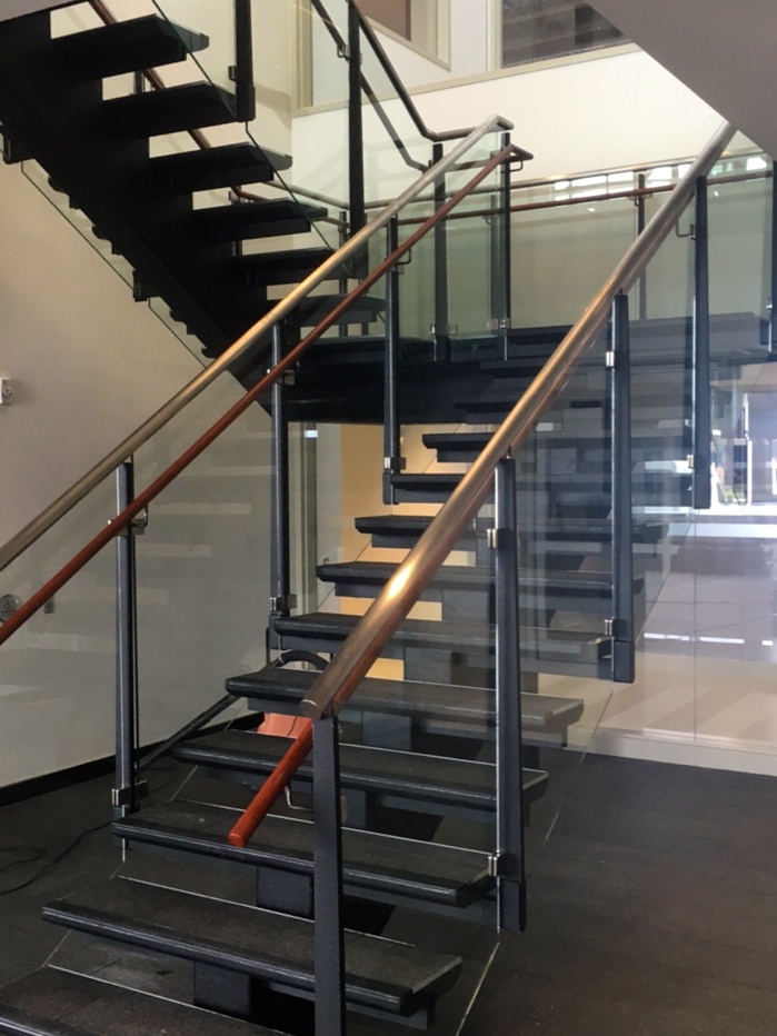 Johns Glass | 2265 Petawawa Blvd, Pembroke, ON K8A 7G7, Canada | Phone: (613) 687-2530