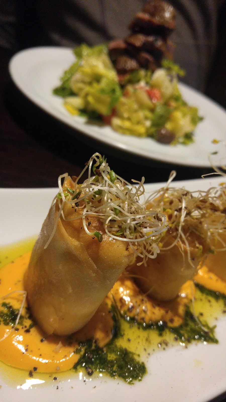 Queens Castle Restobar | 570 Longworth Ave, Bowmanville, ON L1C 0H4, Canada | Phone: (905) 623-0008