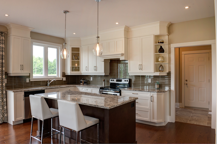Luxart Homes | Lakeside Dr, Carleton Place, ON K7C 0C4, Canada | Phone: (613) 253-7571