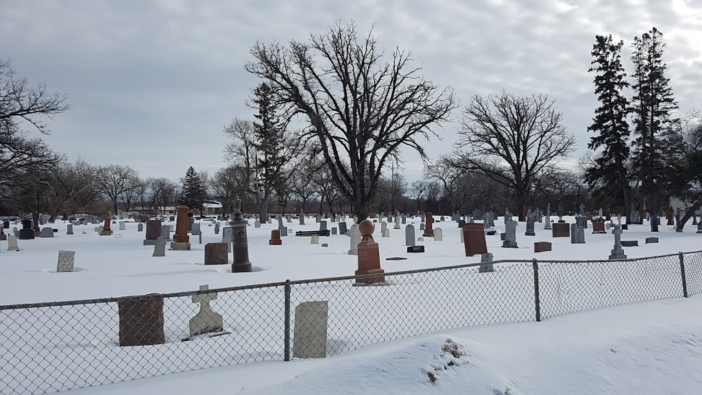 St James Cemetery | 1553 Wolseley Ave W, Winnipeg, MB R3G 1H9, Canada | Phone: (204) 783-8208