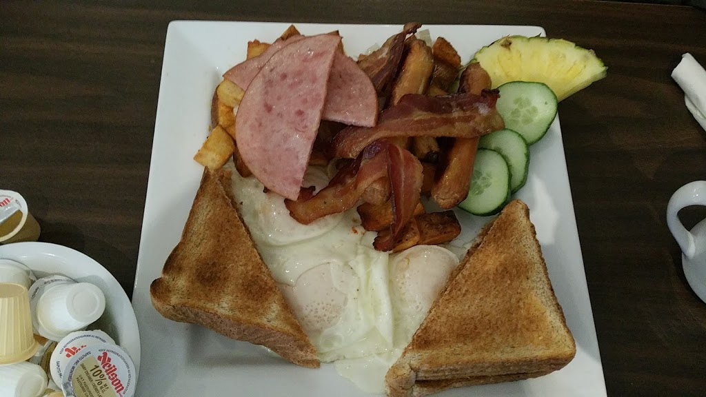 Greely Restaurant | 5375 Bank St, Gloucester, ON K1X 1H1, Canada | Phone: (613) 425-6600