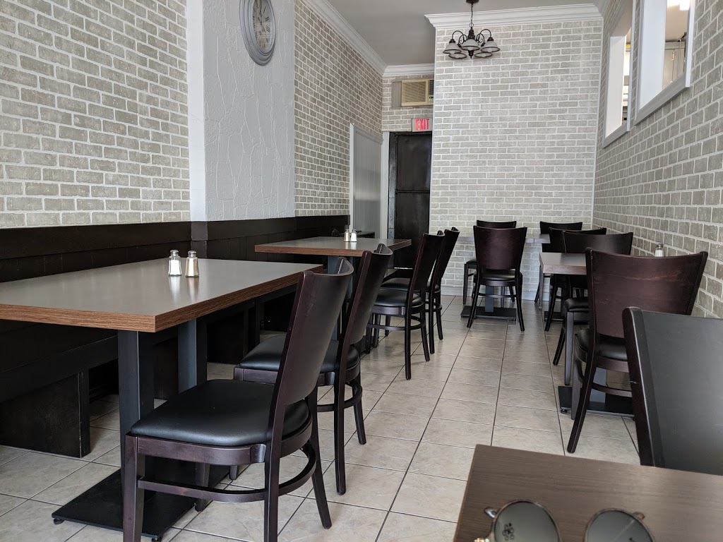 Alan Restaurant | 856 Sheppard Ave W, North York, ON M3H 2T5, Canada | Phone: (416) 630-7716
