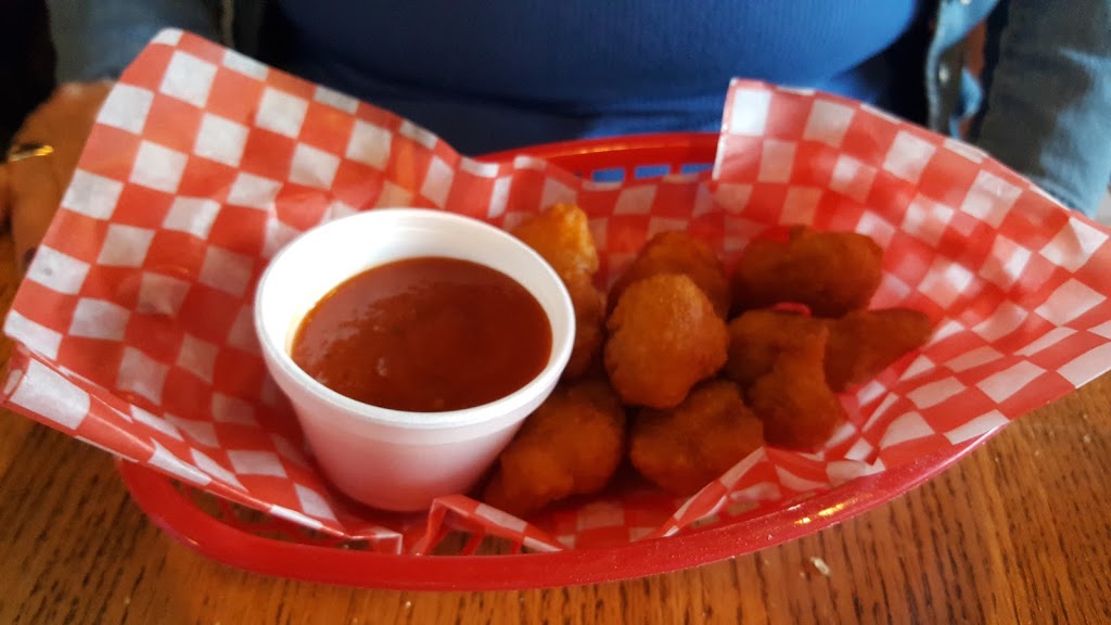 CCs Dugout Italian Eatery | 301 Thorold Rd, Welland, ON L3C 6H5, Canada | Phone: (905) 734-7740