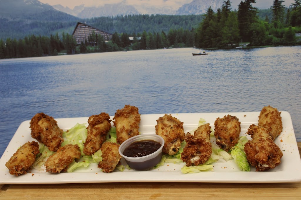 McPuffins Atlantic Seafood Restaurant | 152 Main St, Joggins, NS B0L 1A0, Canada | Phone: (902) 732-2220