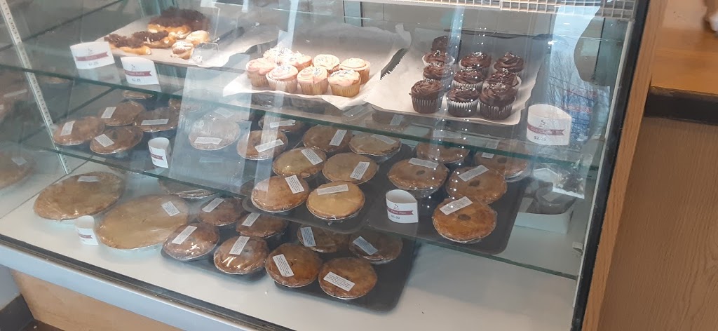 Gower Made Bakery | 2333 Church St, North Gower, ON K0A 2T0, Canada | Phone: (613) 493-2253