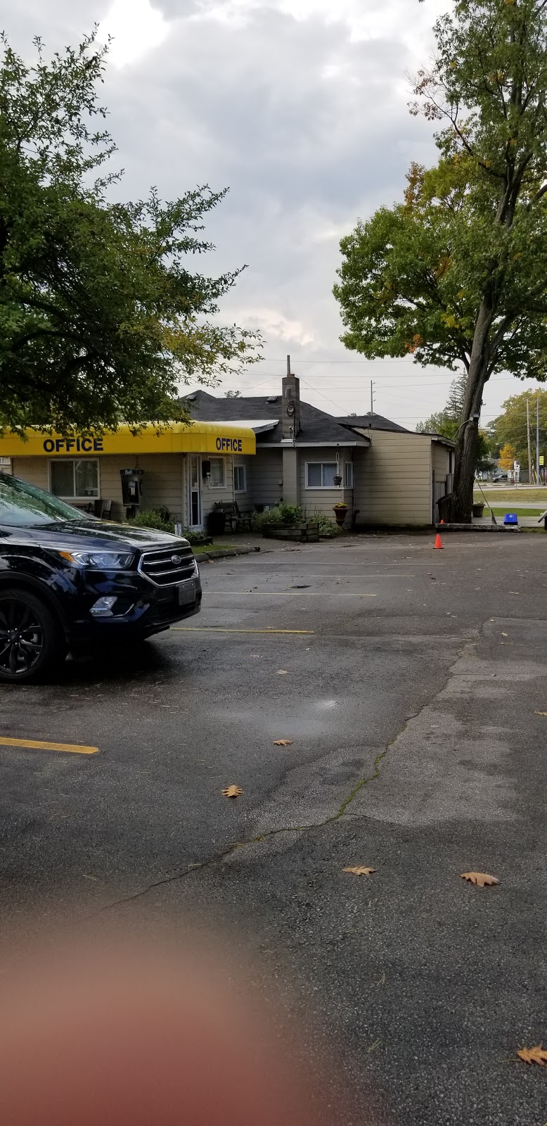 Wasaga Beach Inn And Cottages | 159 Main St, Wasaga Beach, ON L9Z 2L3, Canada | Phone: (705) 429-2535