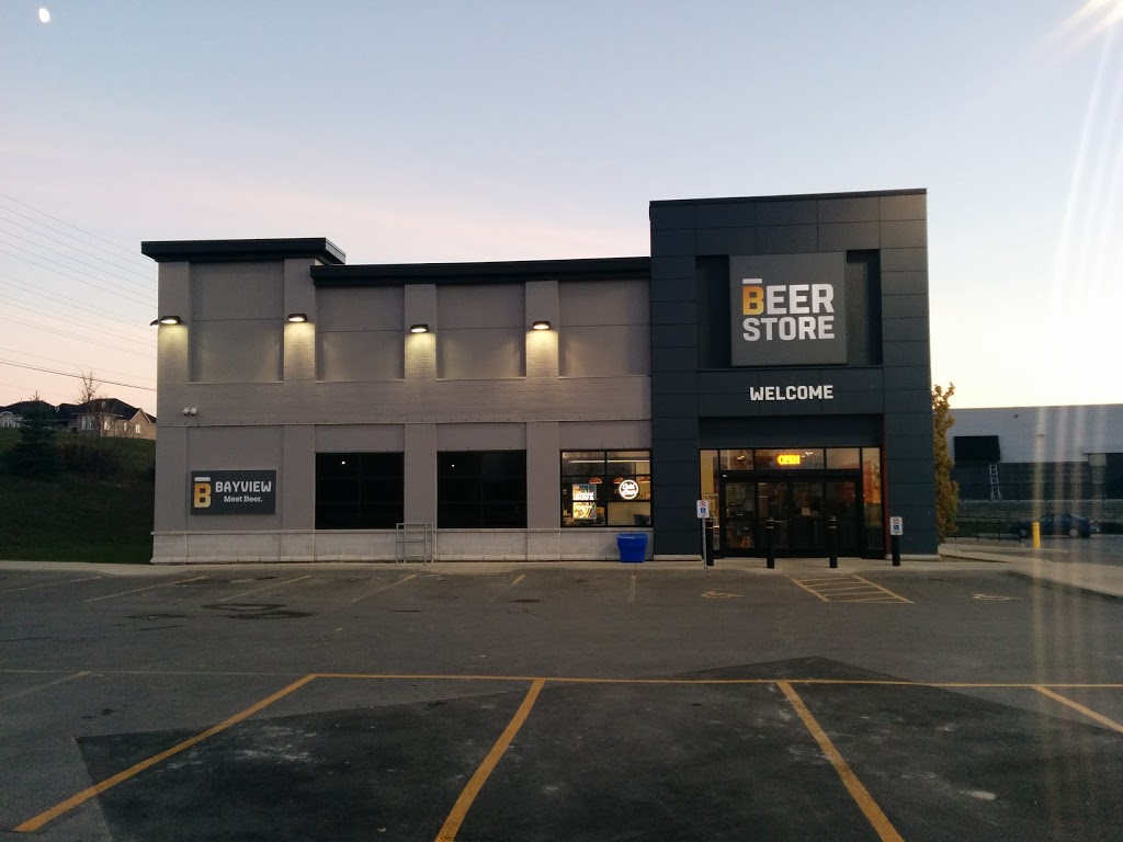 Beer Store | 15820 Bayview Ave, Aurora, ON L4G 3G8, Canada | Phone: (905) 727-7443