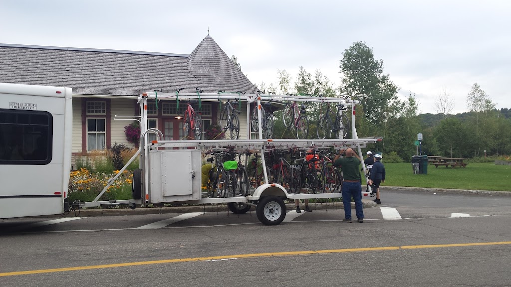 Lortie and Martin | 20 Rue St Paul E, Sainte-Agathe-des-Monts, QC J8C 3M3, Canada | Phone: (819) 326-3844