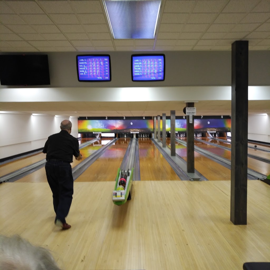 Bowlers Lanes | 93 6 Ave, Gimli, MB R0C 1B0, Canada | Phone: (204) 642-6837
