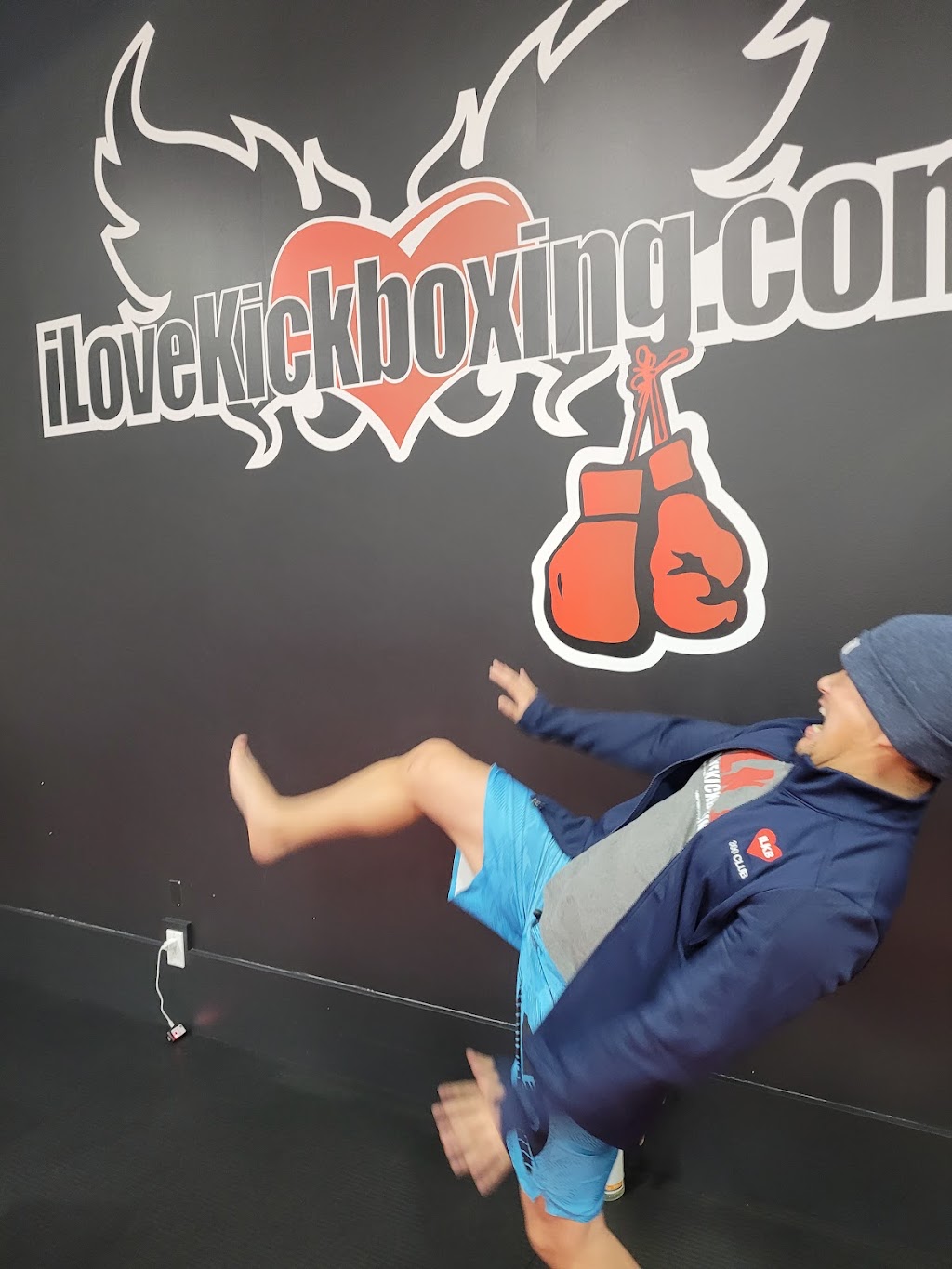 iLoveKickboxing - Royal Oak | 4 Royal Vista Way NW, Calgary, AB T3R 0N2, Canada | Phone: (587) 323-5500