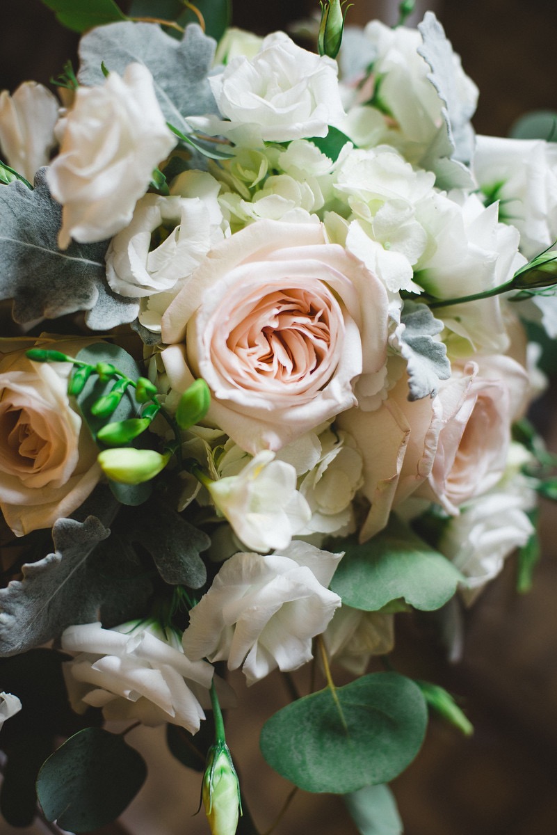 A Passion For Flowers Design Studio Ltd | 3268 King George Blvd #11, Surrey, BC V4P 1A5, Canada | Phone: (604) 531-8827