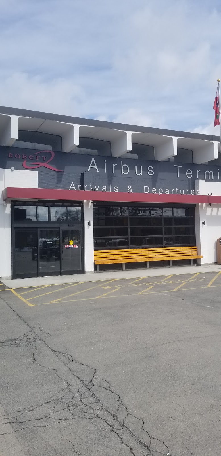 Robert Q Travel | 105 Wharncliffe Rd S, London, ON N6J 2K2, Canada | Phone: (519) 672-9020