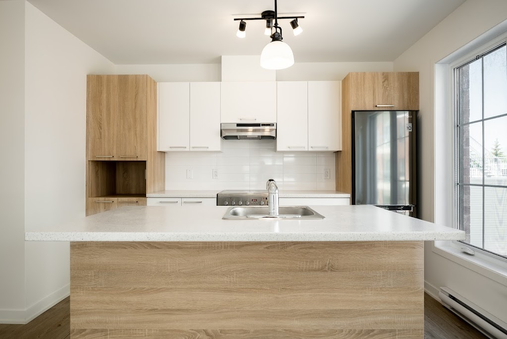 Le 83 St-Laurent | 83 Rue St Laurent, Beauharnois, QC J6N 3M3, Canada | Phone: (514) 600-5551