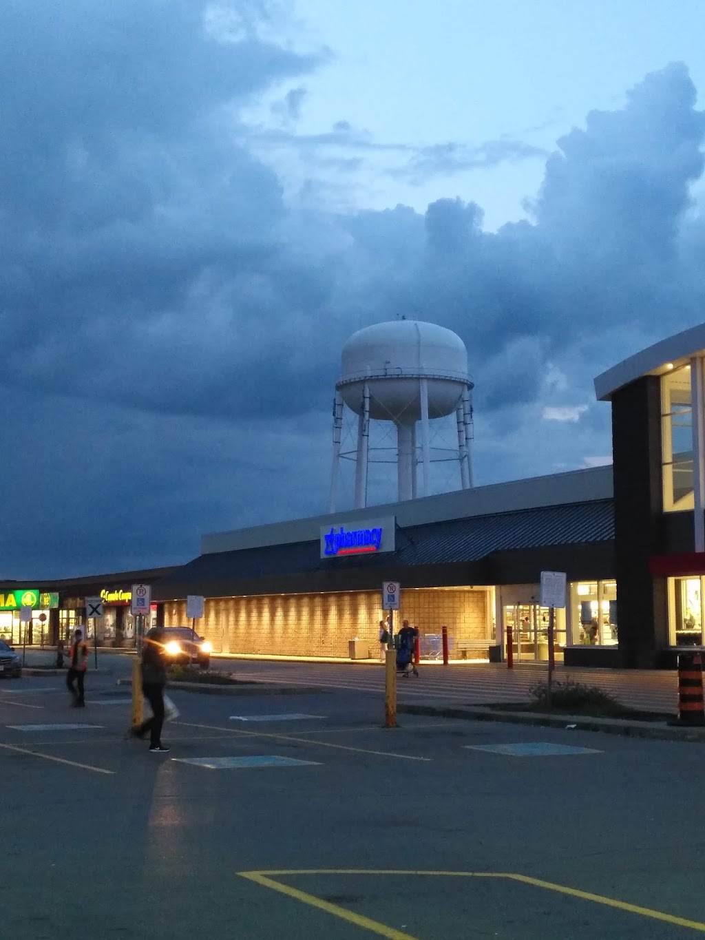 404 Town Centre | 1111 Davis Dr, Newmarket, ON L3Y 7V1, Canada