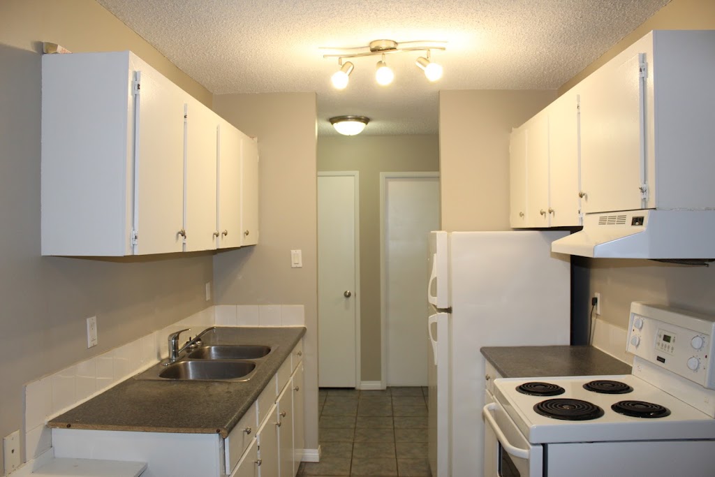 Seventh Street Manor Apartments | 10716 107 St NW, Edmonton, AB T5H 2Z1, Canada | Phone: (780) 893-2304