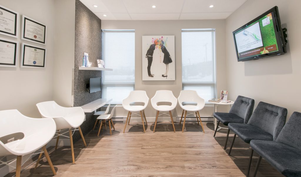 Centre Dentaire Paradis | 1150 Boulevard de la Grande-Allée, Boisbriand, QC J7G 2T4, Canada | Phone: (450) 435-8801