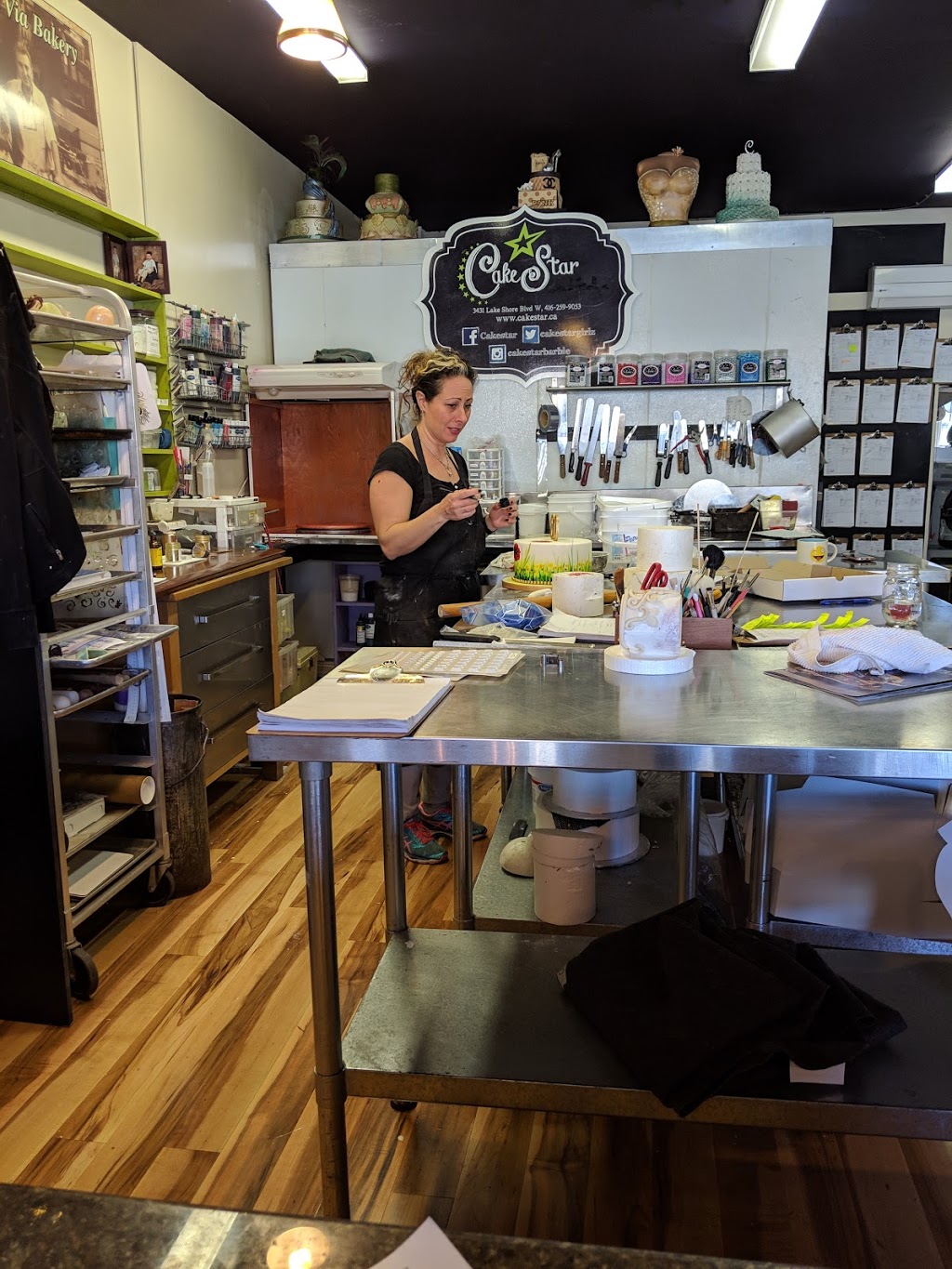 CakeStar | 3431 Lake Shore Blvd W, Etobicoke, ON M8W 1N2, Canada | Phone: (416) 259-9053