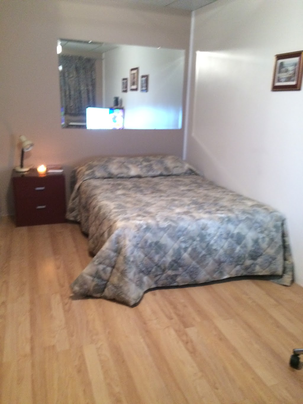 Motel B.R. | 801 Grande Côte, Berthierville, QC J0K 1A0, Canada | Phone: (450) 836-3277