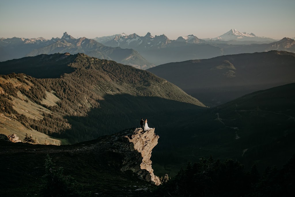 Candice Marie Photography - BC Wedding & Elopement Photographer | 2226 St Johns St, Port Moody, BC V3H 2A7, Canada | Phone: (778) 863-8805