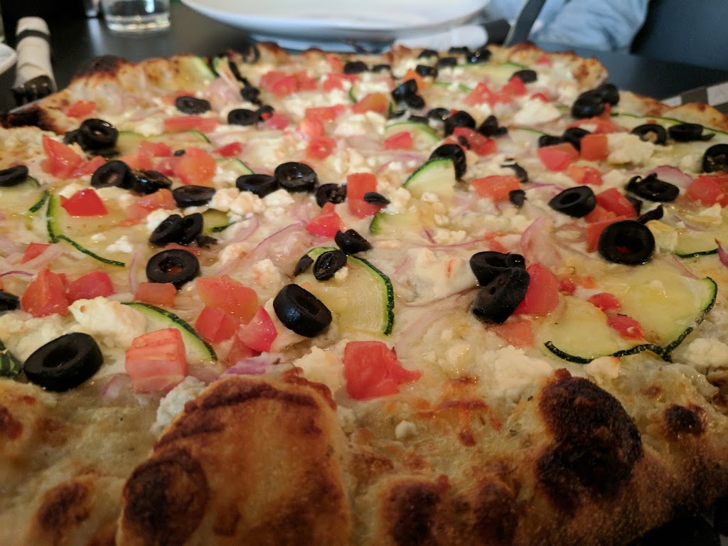 Carmanah Pizza | 39 King George St, Lake Cowichan, BC V0R 2G0, Canada | Phone: (250) 932-7776