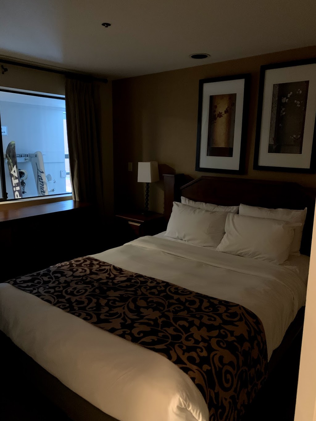 Powders Edge | 4050 Whistler Way, Whistler, BC V0N 1B4, Canada | Phone: (888) 788-7829