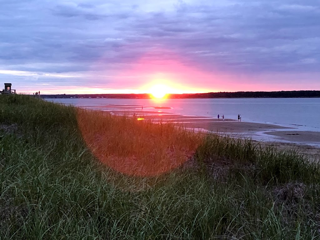 Parlee Beach Provincial Park | 45 Parlee Beach Rd, Pointe-du-Chêne, NB E4P 8V5, Canada | Phone: (506) 533-3363