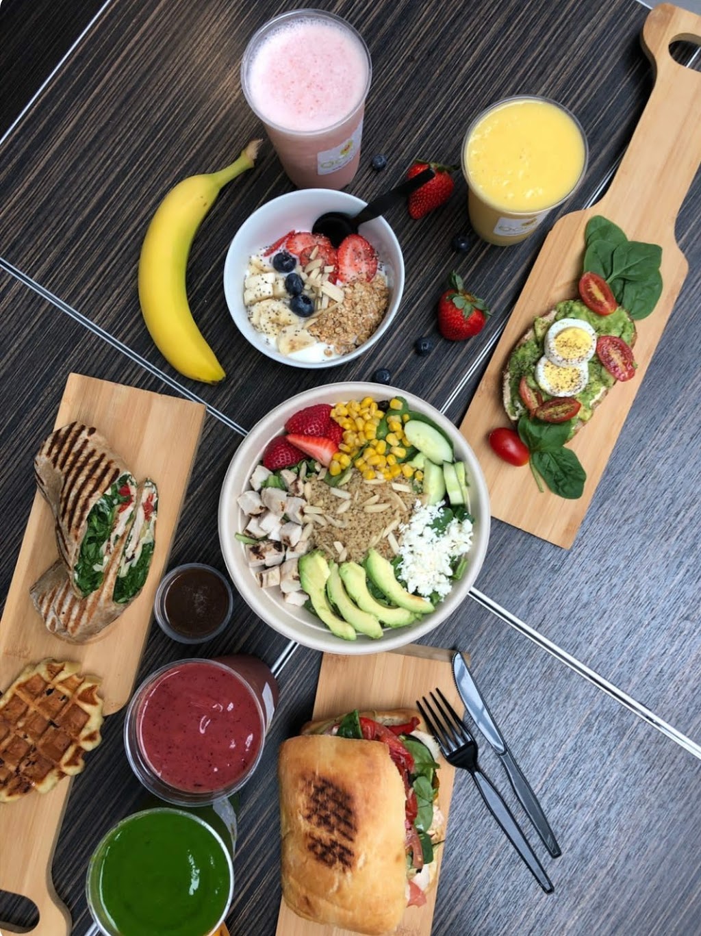 Qoola Frozen Yogurt Bar | 4700 Keele Street, York Lanes Building, 80 Vanier Ln #34, North York, ON M3J 1P3, Canada | Phone: (416) 661-6652
