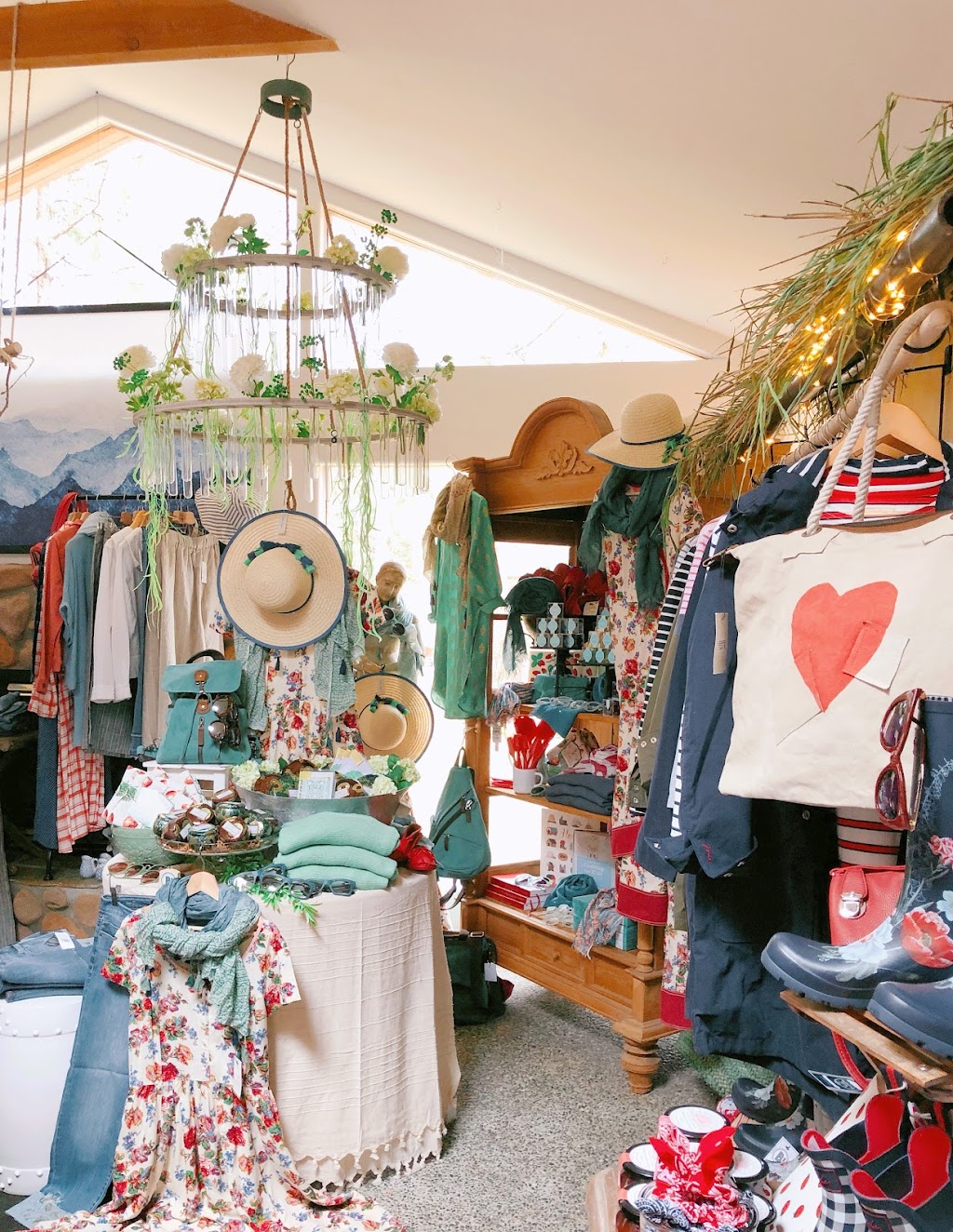 Bamboozle | 774 Shawn Rd, Coombs, BC V0R 1M0, Canada | Phone: (250) 954-2093