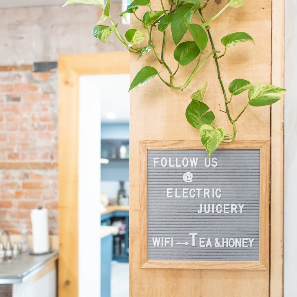Electric Juicery & Cafe | 19 Queen St S, Tottenham, ON L0G 1W0, Canada | Phone: (905) 406-0778