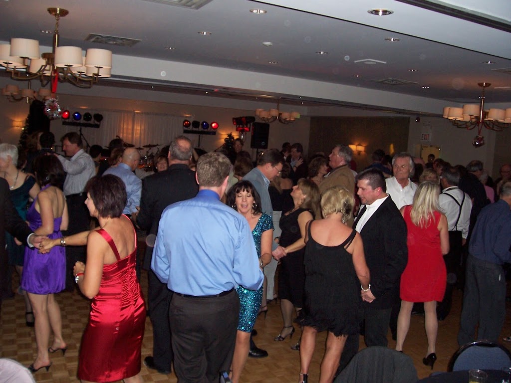 Calgary Mix And Mingles Over 50 Singles | point of interest | 743 Wilton Pl SE Suite 201, Calgary, AB T2J 2G3, Canada | 4036904083 OR +1 403-690-4083