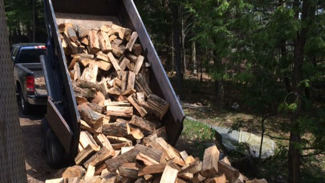 Bretts Firewood And Snow Removal | 159 Coldwater Rd, Waubaushene, ON L0K 2C0, Canada | Phone: (705) 510-0080