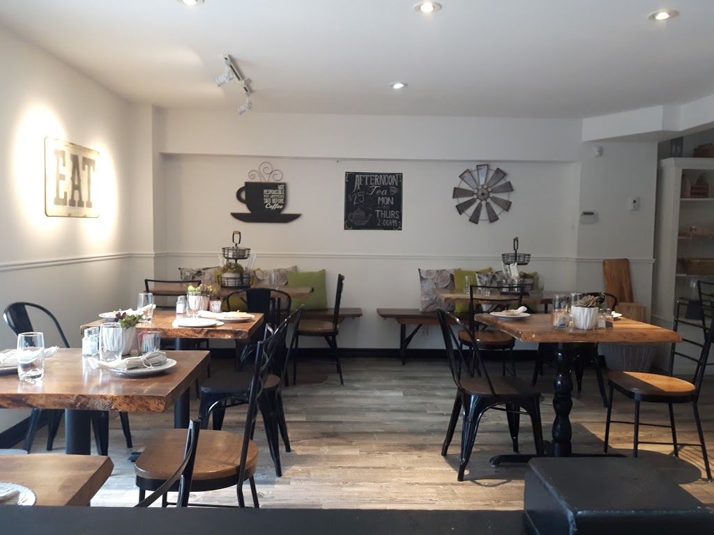 The Curly Willow Eatery | 141 Pine St, Collingwood, ON L9Y 2L7, Canada | Phone: (705) 315-1662