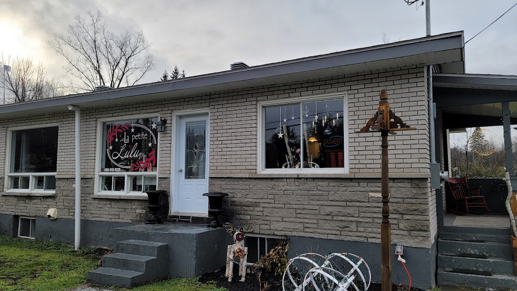 La petite Lulu | 1721 Rte du N, Brownsburg, QC J8G 2M8, Canada | Phone: (450) 512-5275
