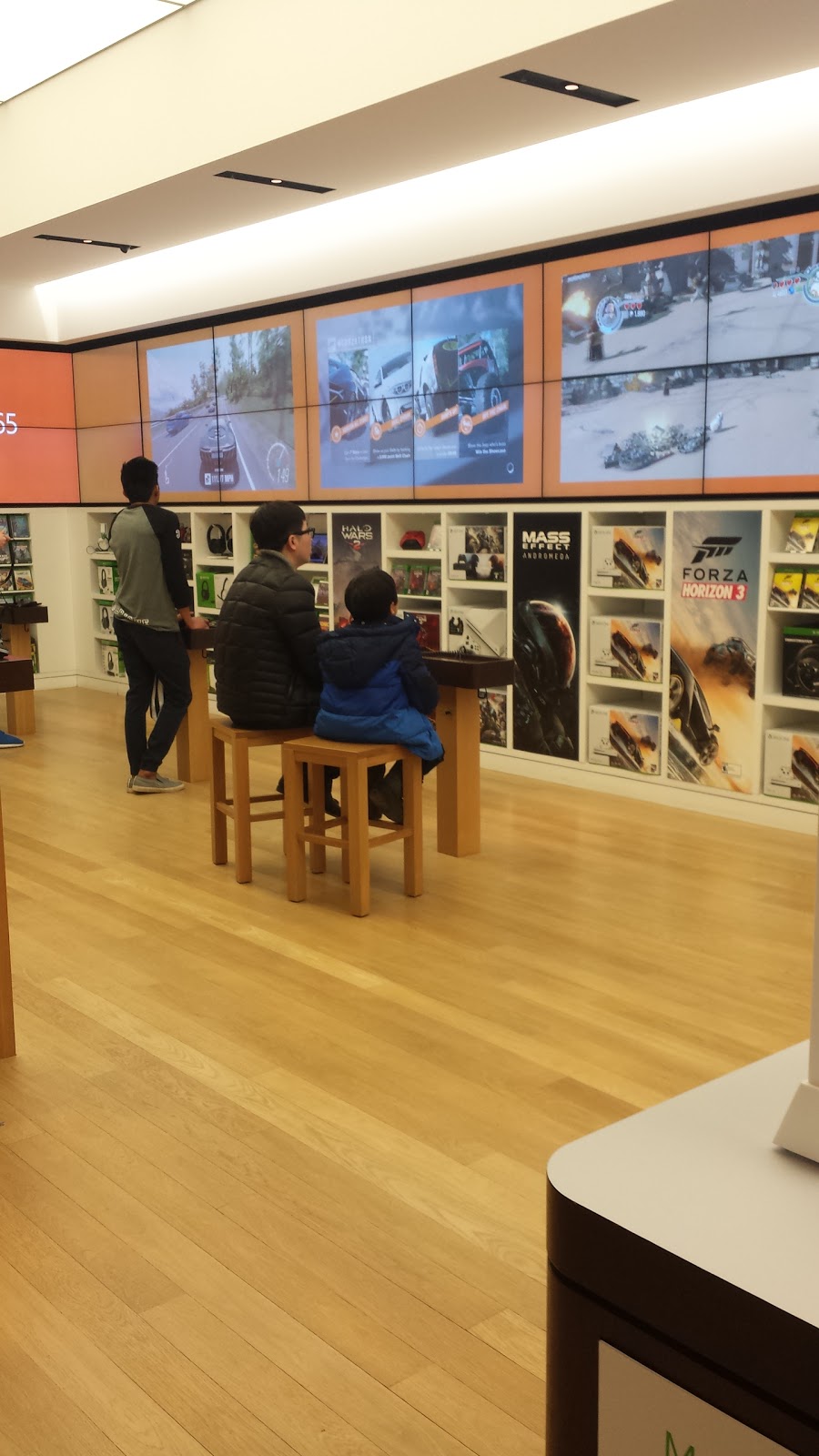 Microsoft Store | 6455 Macleod Trail, Calgary, AB T2H 0K8, Canada | Phone: (587) 390-6780