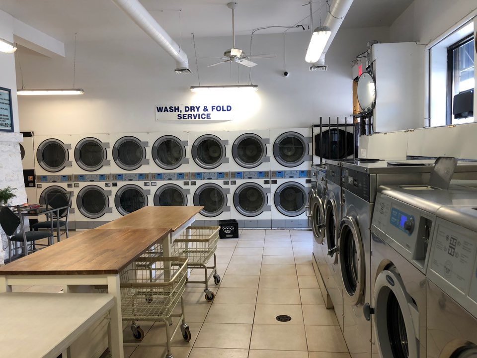 Laundromat Professional Cleaners | 585 Main St E, Hamilton, ON L8M 1J4, Canada | Phone: (905) 544-8512
